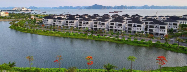 DT 683m2, bán biệt thự vị trí đặt tọa lạc ngay trên Hạ Long, Quảng Ninh, hướng Nam, căn nhà gồm có 7 phòng ngủ, 8 WC giá mềm sinh viên-02