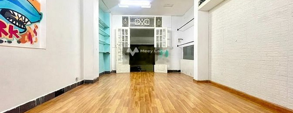 Rất gấp cho thuê cửa hàng có diện tích gồm 45m2 vị trí hấp dẫn ngay tại Phường 9, Hồ Chí Minh thuê ngay với giá cạnh tranh 8 triệu/tháng-03