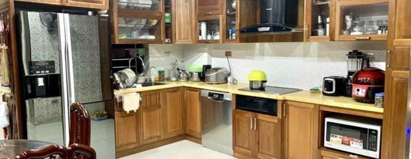 Cần bán nhà giá 12,5 tỷ, diện tích 60m2 vị trí đặt gần Trần Quốc Hoàn, Cầu Giấy, Hà Nội-02