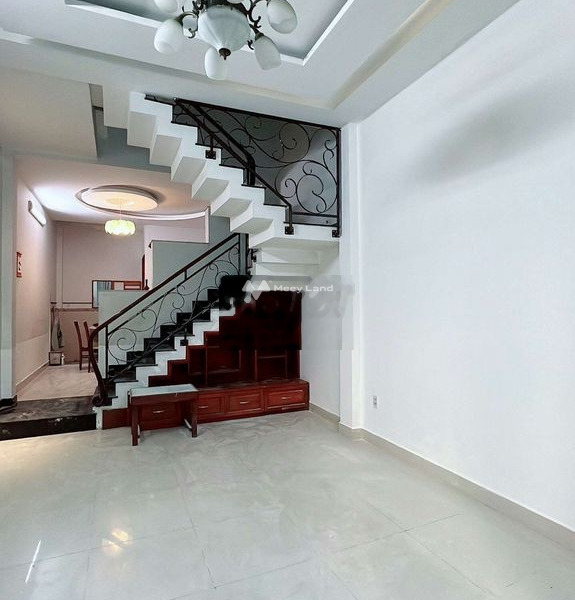 Cho thuê nhà Phía trong Bình Hưng Hòa, Hồ Chí Minh, giá thuê rẻ 9 triệu/tháng với diện tích rộng 52m2, nhà này có 4 PN-01