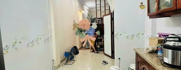 Nhà gồm 5 phòng ngủ bán nhà ở có diện tích gồm 40m2 vị trí đặt ở trung tâm Lưu Phái, Hà Nội-02