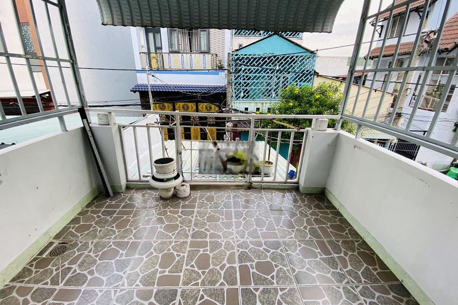 Nhà gồm 3 phòng ngủ, cho thuê nhà, thuê ngay với giá gốc chỉ 8 triệu/tháng có diện tích sàn 60m2 vị trí tiềm năng Quốc Lộ 1A, Hồ Chí Minh-01