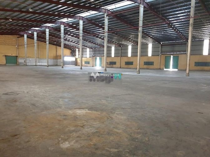 Chuyển công tác cho thuê kho bãi diện tích chính là 1000m2 vị trí ngay ở Hoài Thanh, Phường 14 giá thuê đề cử từ 70 triệu/tháng liên hệ chính chủ-01