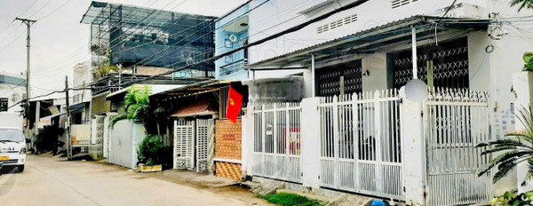 Diện tích rộng 212m2 bán nhà vị trí nằm trên Phú Nông, Nha Trang ngôi nhà có 8 phòng ngủ 8 WC cảm ơn đã xem tin-03