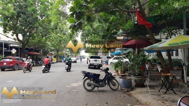 Bán nhà vị trí mặt tiền tọa lạc ngay ở Phường Phú Thuận, Hồ Chí Minh-01