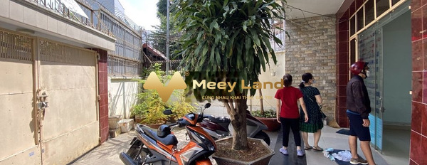 Giá 32 triệu/tháng, cho thuê nhà với dt 120 m2 vị trí cực kì thuận lợi ngay tại Quận Tân Bình, Hồ Chí Minh nhà view bao đẹp-02