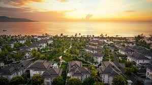 Hướng Đông, bán biệt thự có diện tích sàn 300m2 vị trí tốt ở Mỹ An, Đà Nẵng bán ngay với giá rẻ bất ngờ 45 tỷ, căn nhà có tổng cộng 4 PN, 4 WC-02