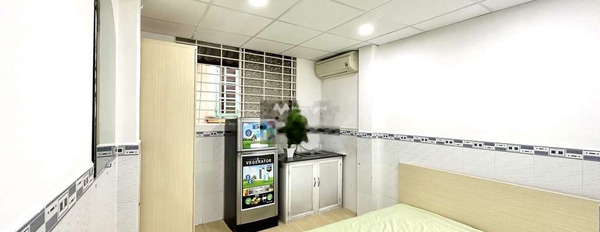 Căn phòng có nội thất đẹp Nội thất đầy đủ cho thuê phòng trọ Cô Giang, Hồ Chí Minh thuận tiện di chuyển-03
