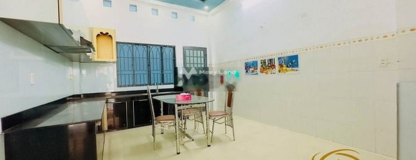 Nhà có 5 phòng ngủ cho thuê nhà ở diện tích thực đúng với trên ảnh 210m2 thuê ngay với giá ngạc nhiên 17 triệu/tháng nằm ở Phan Đình Phùng, Quang Vinh-03