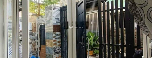 Diện tích là 50m2, cho thuê nhà ở vị trí tốt ở Phạm Văn Chiêu, Phường 9, hướng Tây, trong nhà nhìn chung có tổng 2 phòng ngủ, 2 WC pháp lý rõ ràng-02