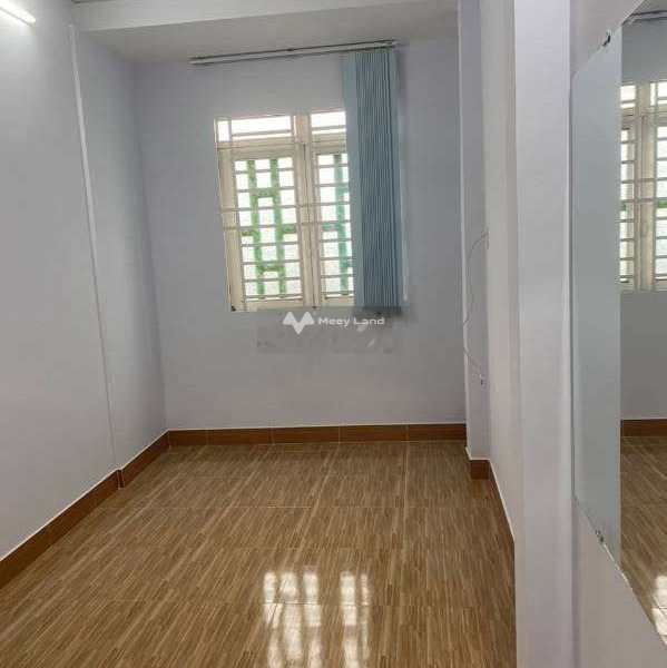 Vị trí đặt ở tại Lũy Bán Bích, Tân Phú cho thuê nhà giá thuê đàm phán 8.5 triệu/tháng, trong nhà này 2 PN, 3 WC-01