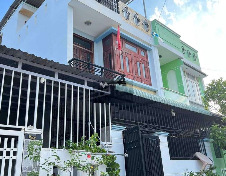 Nhà gồm 3 phòng ngủ bán nhà ở có diện tích chung 200m2 bán ngay với giá khoảng 2.35 tỷ vị trí hấp dẫn nằm ở Hàm Liêm, Hàm Thuận Bắc-01