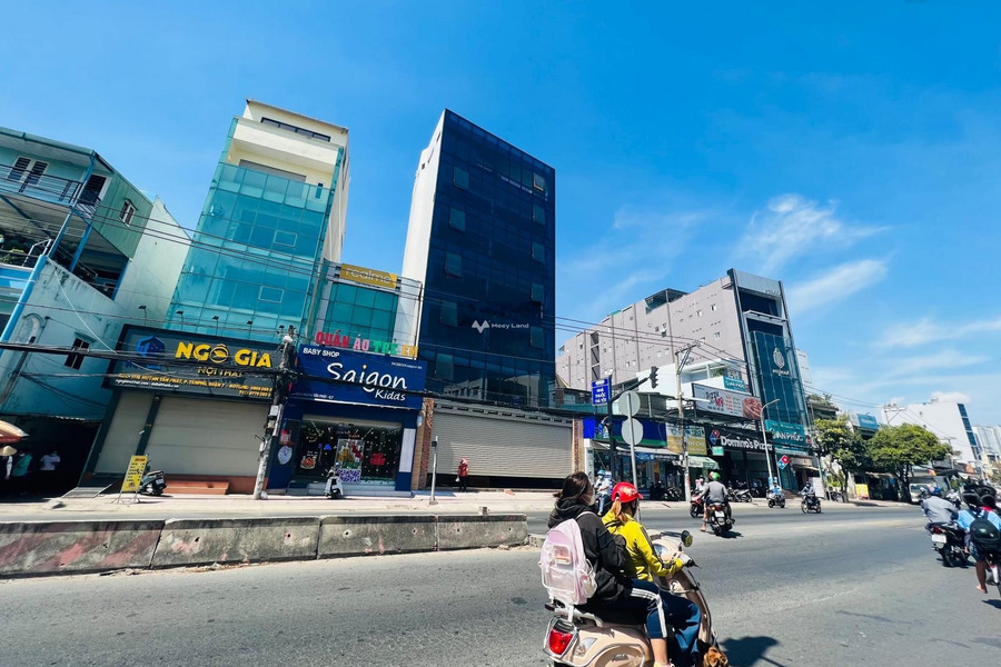 Hướng Đông, bán nhà có diện tích gồm 139m2 vị trí đẹp tọa lạc trên Tân Phú, Hồ Chí Minh giá bán cực tốt chỉ 18 tỷ-01