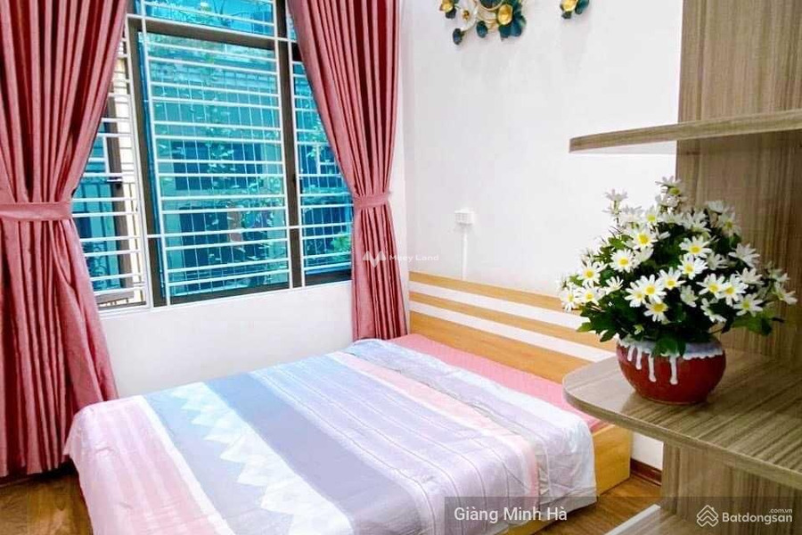 Bán nhà diện tích chuẩn 26m2 vị trí đẹp tọa lạc trên Tân Triều, Hà Nội bán ngay với giá cực rẻ 3.55 tỷ tổng quan nhà này thì gồm 3 phòng ngủ, 4 WC-01