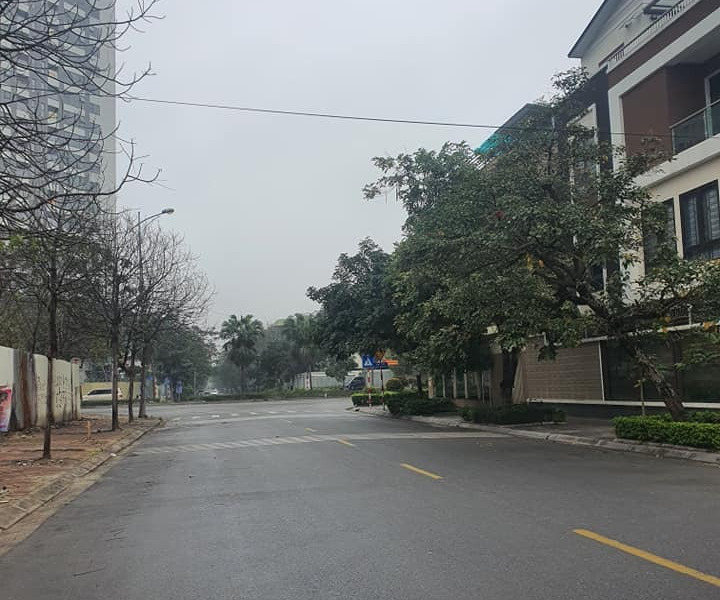 Cần bán biệt thự khu đô thị Văn Phú, kinh doanh và ở, đường 4 ô tô tránh, diện tích 240m2, mặt tiền 12m, giá 27 tỷ-01