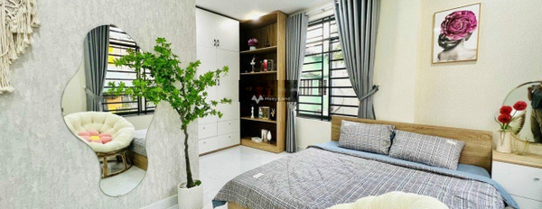 Vị trí mặt tiền nằm ngay Tân Bình, Hồ Chí Minh cho thuê nhà thuê ngay với giá ngạc nhiên 23 triệu/tháng, nhìn chung có 6 phòng ngủ, 5 WC-03