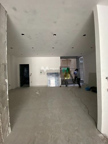 Diện tích 115m2, cho thuê biệt thự vị trí đặt tọa lạc ở Lê Đức Thọ, Mỹ Đình 2, căn này gồm có 13 PN, 8 WC giá hợp lý-01