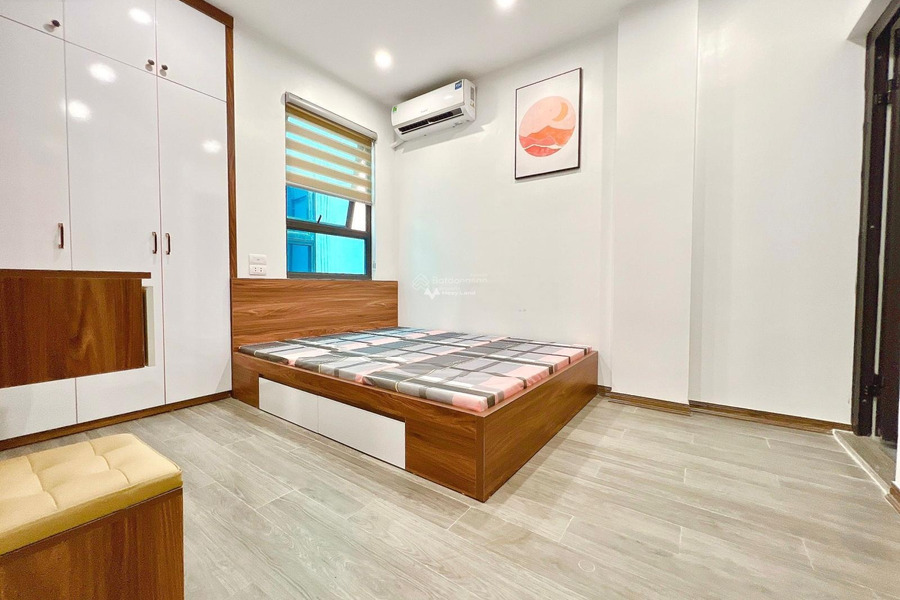 Nhà gồm 35 phòng ngủ bán nhà bán ngay với giá siêu tốt 36 tỷ có diện tích chính 154m2 nằm tại Nguyễn Ngọc Vũ, Trung Hòa-01