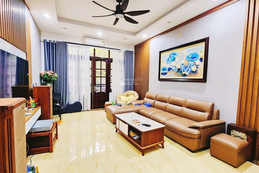 Nhà có 5 PN bán nhà ở diện tích 70m2 bán ngay với giá gốc 13.7 tỷ trong Hà Đông, Hà Nội-01