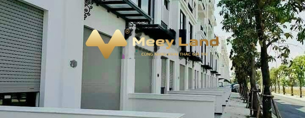 Diện tích khoảng 84 m2, cho thuê nhà ở vị trí phát triển Quận 9, Hồ Chí Minh, căn nhà gồm 8 phòng ngủ, 6 WC sổ hồng chính chủ-02