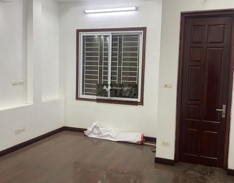 Diện tích rất rộng 30m2, cho thuê nhà ở vị trí mặt tiền tọa lạc ngay Hoàng Mai, Hà Nội, căn này có tổng 3 PN, 4 WC giá rẻ bất ngờ-01