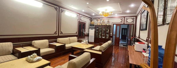 Tọa lạc Đền Lừ I bán nhà mặt tiền nằm ngay tại Hoàng Văn Thụ, Hoàng Mai bán ngay với giá đề xuất chỉ 8.5 tỷ có diện tích 40m2 nhà nhìn chung gồm 6 PN-02