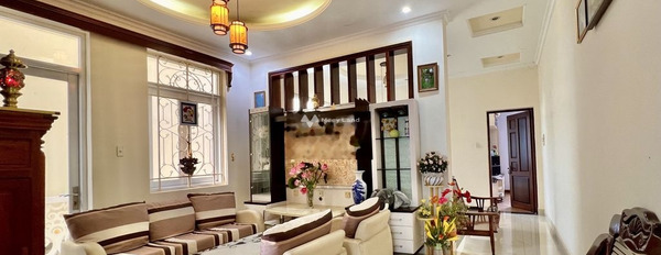 Bán nhà mặt tiền nằm tại Trần Hưng Đạo, Tây Ninh bán ngay với giá cạnh tranh 12 tỷ có diện tích gồm 308m2 hướng Đông Bắc căn nhà gồm có 4 phòng ngủ-02