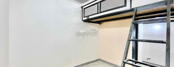 Có diện tích chính 20m2 cho thuê phòng trọ vị trí đặt nằm tại Trương Quốc Dung, Phú Nhuận tổng quan trong ngôi phòng Nhà trống liên hệ liền-03