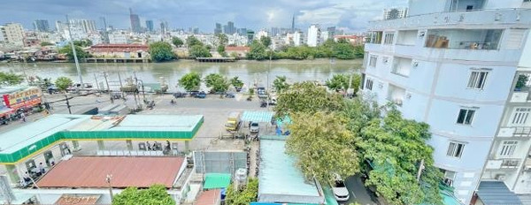 Ở tại Tân Thuận Tây, Hồ Chí Minh, bán nhà, bán ngay với giá hạt dẻ từ 43 tỷ diện tích chuẩn 256m2, trong căn nhà này gồm 10 phòng ngủ lh xem trực tiếp-03