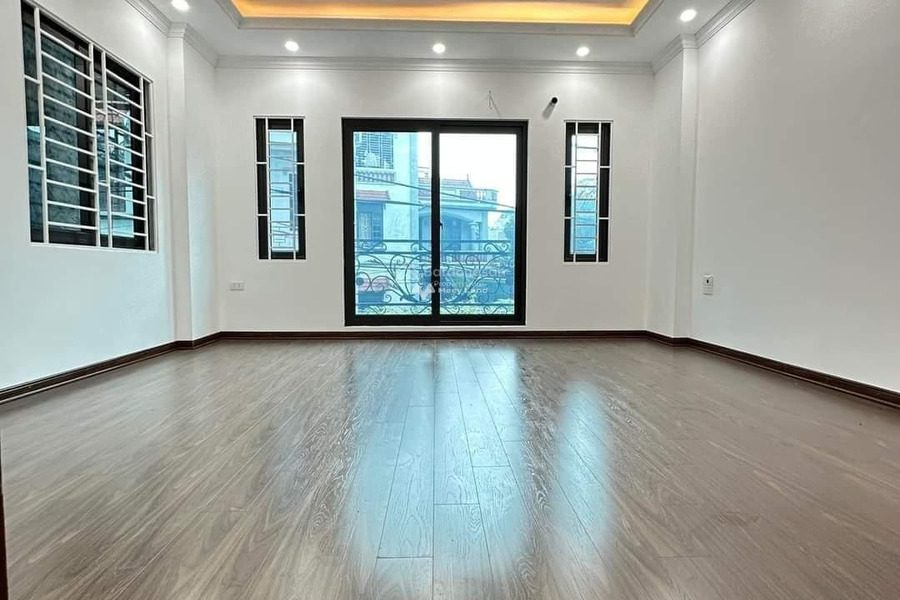 Vị trí đặt tại Kim Chung, Hà Nội bán nhà bán ngay với giá khởi điểm từ 3.3 tỷ trong nhà này gồm 4 phòng ngủ 5 WC-01
