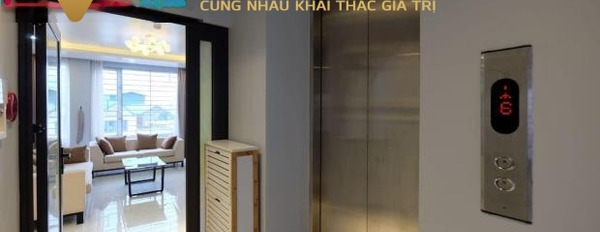 Đường có độ rộng 20 mét vị trí thuận lợi tọa lạc ở Đường Nguyễn Thái Học, Hà Nội bán nhà vào ở ngay giá thỏa thuận 23 tỷ tổng quan nhà này có 6 PN-03
