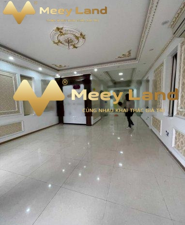 Cho thuê nhà vị trí đặt tọa lạc ngay tại Trung Hòa, Hà Nội, giá thuê thực tế 28 triệu/tháng có diện tích là 60m2, trong căn này 6 phòng ngủ
