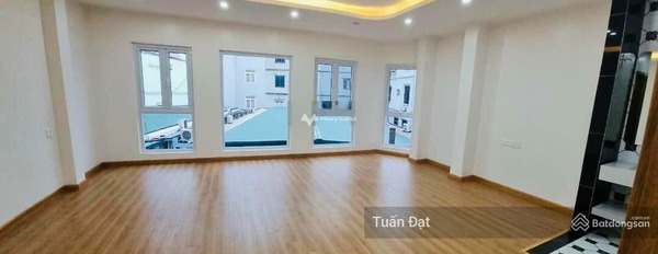 Nhà gồm 7 PN, cho thuê nhà, thuê ngay với giá hiện tại 40 triệu/tháng diện tích chung 65m2 vị trí tốt ở Xã Đàn, Kim Liên-03