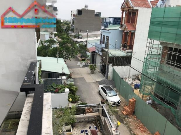 Tổng quan có tổng cộng 5 phòng ngủ bán nhà bán ngay với giá khoảng 5.1 tỷ diện tích chuẩn 76m2 vị trí đặt ngay trung tâm Thới An, Hồ Chí Minh-01
