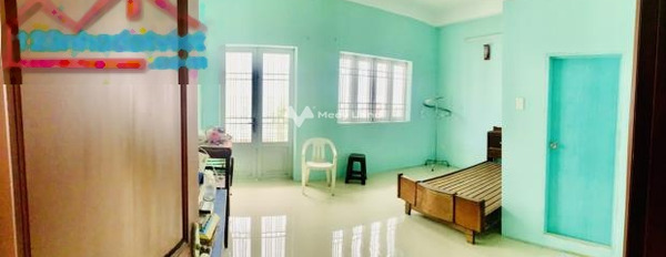 Nhà gồm 5 phòng ngủ bán nhà ở có diện tích chính 100m2 giá bán đề cử từ 12.5 tỷ ngay ở Bình Tân, Hồ Chí Minh, lộ trước nhà ngang 8 m-03