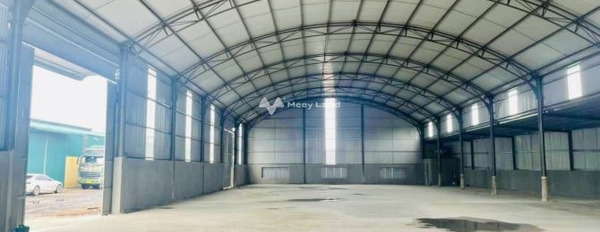 Ngay tại Quốc Lộ 3, Sóc Sơn cho thuê kho bãi 1200m2 thuê ngay với giá đề cử chỉ 54 triệu/tháng với đường di chuyển 12 m thuận mua vừa bán-03