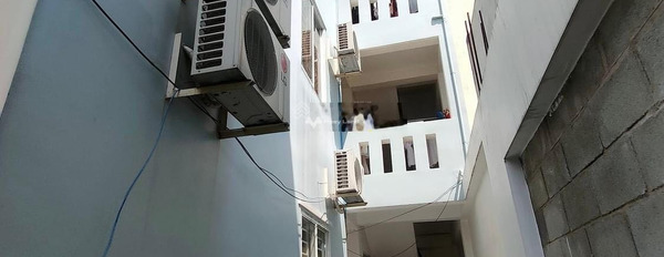 Diện tích chung là 250m2, bán biệt thự vị trí ở Đường 28, Hồ Chí Minh, trong nhà này gồm 16 phòng ngủ, 17 WC vị trí tốt-02