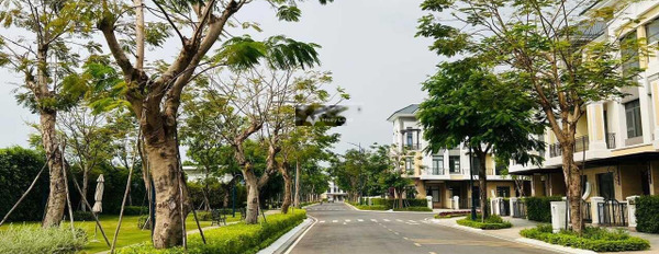 Verosa Park Khang Điền, DT 7x20m căn biên sân vườn thoáng mát. Giá 17 tỷ -03
