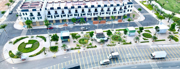 Bán nhà mặt phố tại xã Phú Chánh, Tân Uyên, Bình Dương, diện tích 113m2, giá 5,9 Tỷ.-03