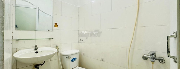 Cho thuê chung cư căn này gồm có Nội thất đầy đủ vị trí đặt ở trong Nguyễn Văn Quá, Quận 12 thuê ngay với giá công khai 2.4 triệu/tháng-03