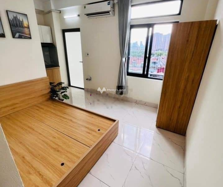 Diện tích 18m2 cho thuê phòng trọ vị trí thuận lợi nằm ở Thịnh Quang, Đống Đa thuê ngay với giá khủng chỉ 2.8 triệu/tháng-01