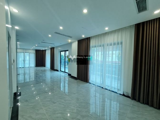 Có 7 phòng ngủ, cho thuê biệt thự giá thuê đàm phán chỉ 60 triệu/tháng diện tích chung là 120m2 vị trí đẹp tọa lạc ở Tố Hữu, Hà Đông-01