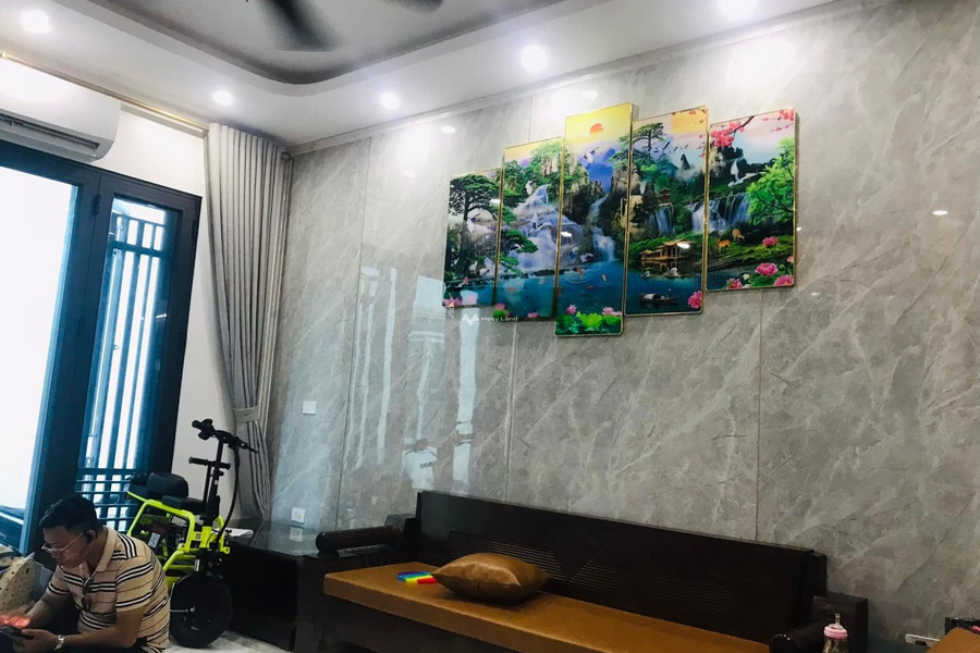 Giá chỉ 2.85 tỷ bán nhà có diện tích 41m2 vị trí đẹp nằm tại Quang Lãm, Phú Lương căn này gồm 2 phòng ngủ liên hệ chính chủ.-01
