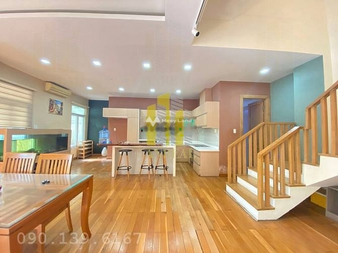 Có 3 phòng ngủ, cho thuê biệt thự diện tích tổng 200m2 giá bàn giao chỉ 45 triệu/tháng vị trí thuận lợi ngay trên Đường 31E, An Phú-01