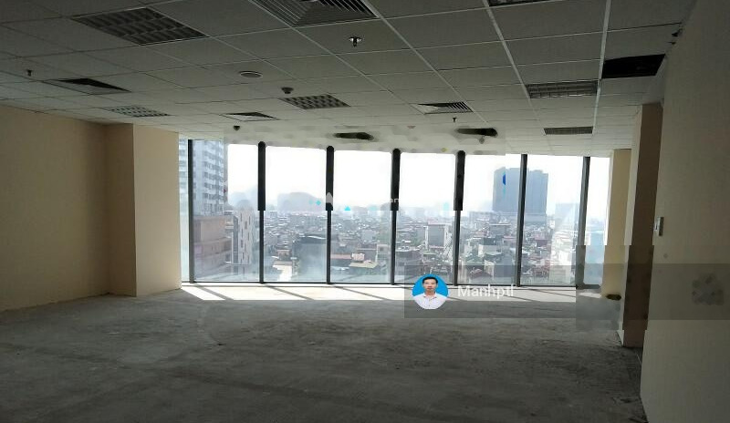 Sàn văn phòng Đặng Tiến Đông 120m2 mặt tiền 8m, thang máy, giá 38 triệu/tháng 