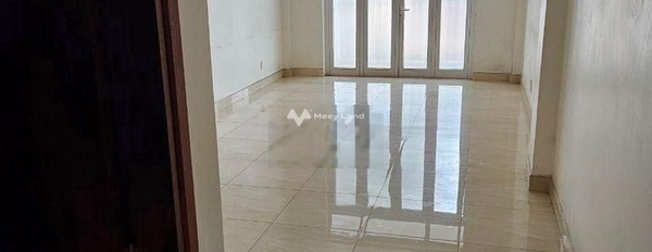 Nhìn chung gồm 3 phòng ngủ, cho thuê nhà, thuê ngay với giá công khai 49 triệu/tháng có diện tích gồm 320m2 tọa lạc ngay Trần Quang Khải, Tân Định-03