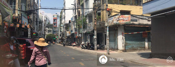 Diện tích 70m2 bán nhà ở mặt tiền nằm tại Nguyễn Trọng Tuyển, Phú Nhuận tổng quan ở trong nhà có 5 PN 5 WC tin chính chủ-03