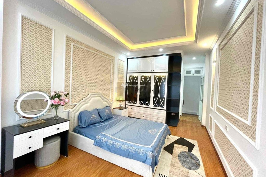 Bán nhà có diện tích gồm 32m2 nằm ngay Khương Trung, Hà Nội bán ngay với giá ngạc nhiên 4.15 tỷ tổng quan nhà này gồm có 3 phòng ngủ-01