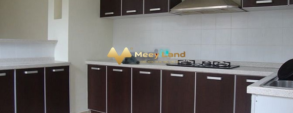 Mặt tiền tọa lạc ở Phú Mỹ, Quận 7, bán biệt thự, bán ngay với giá rẻ chỉ 27.5 tỷ 200m2, trong nhà có 4 PN thuận mua vừa bán-03