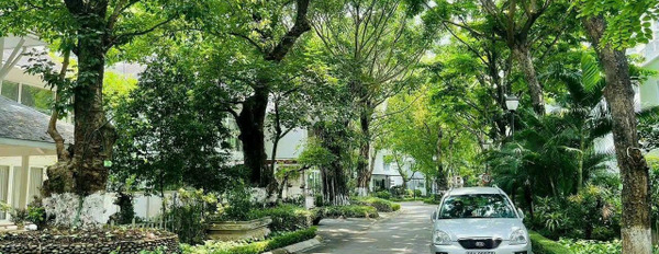 Ecopark, bán biệt thự trong Văn Giang, Hưng Yên bán ngay với giá siêu tốt 33 tỷ có diện tích thực là 337m2, hướng Tây - Nam-02